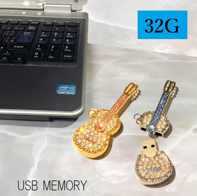 海外インポートのお洒落なデザインです。 プレゼントにもおすすめです♪ メモリ容量：32G (ギガバイト) ※商品1個の価格です